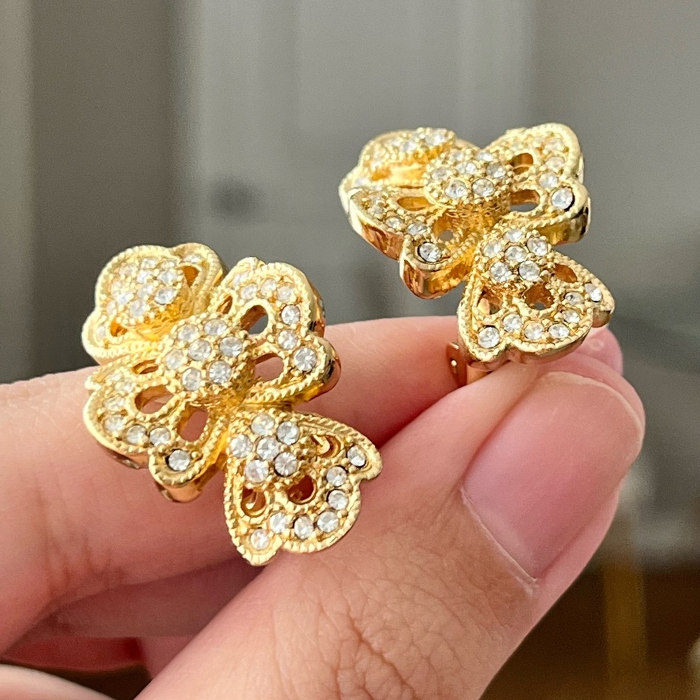Vintage Christian Dior Lace Ribbon Flower Bow Tie Rhinestone Hoop Gold Earrings - Picture 6 of 7